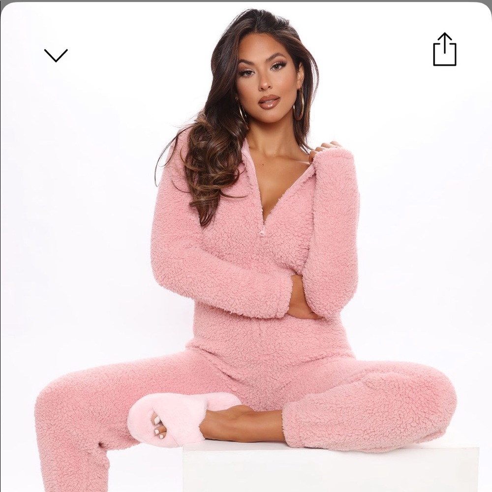 Bear cabin Pj jumpsuit onesie ( fashion nova )